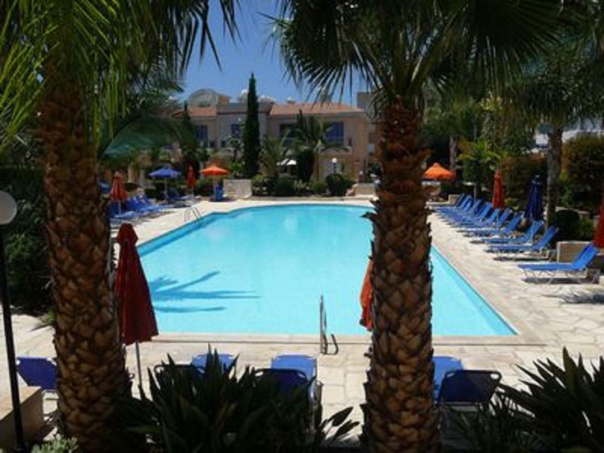 Aurora Townhouse - Complimentary Airport Transport Willa Pafos